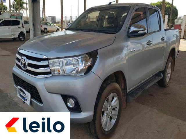 LOTE 024 - TOYOTA HILUX CD SRV 2017