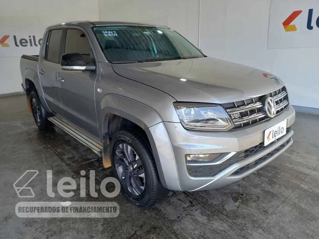 LOTE 027 - VOLKSWAGEN AMAROK HIGHLINE 2023