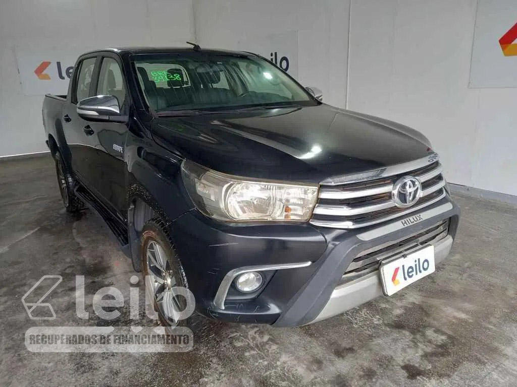 LOTE 037 - TOYOTA HILUX CD SRV 2017
