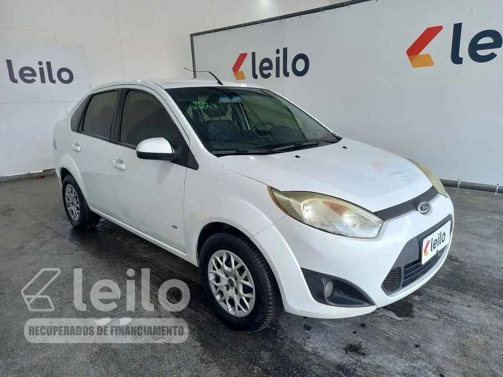LOTE 027 - FORD FIESTA SEDAN 1.6 FLEX 2014