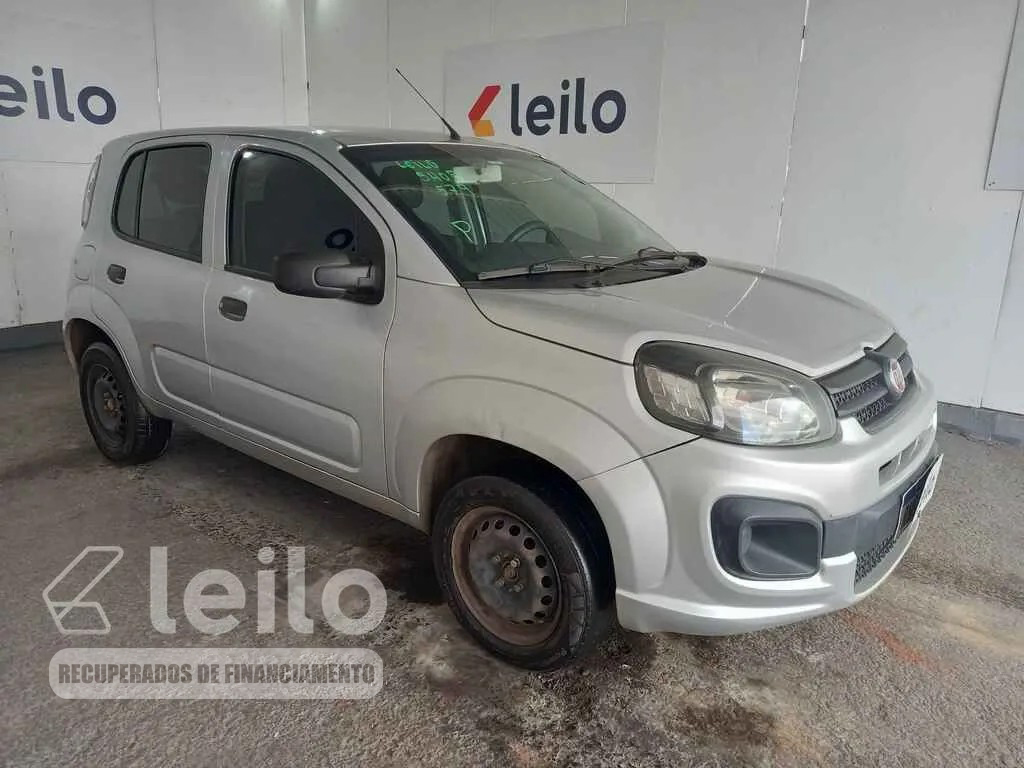 LOTE 030 - FIAT UNO ATTRACTIVE 2021