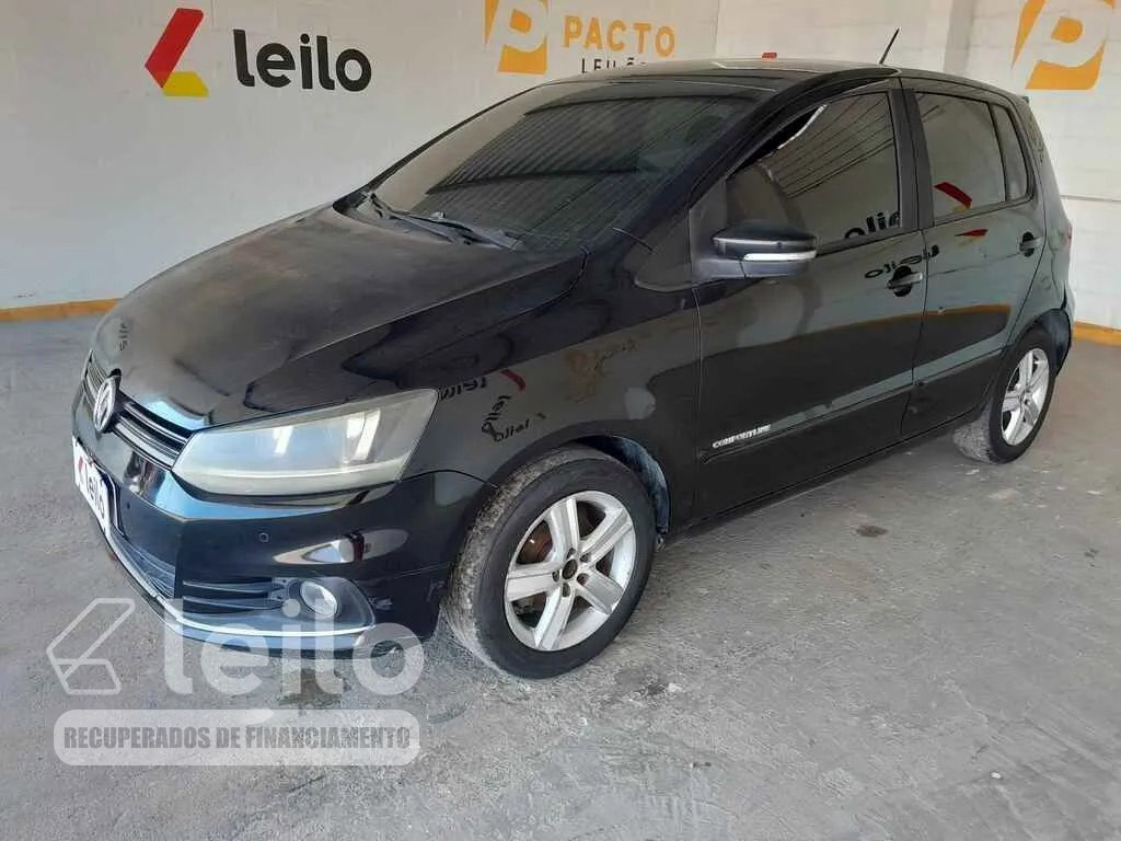 LOTE 011 - VOLKSWAGEN FOX COMFORTLINE ME 2016