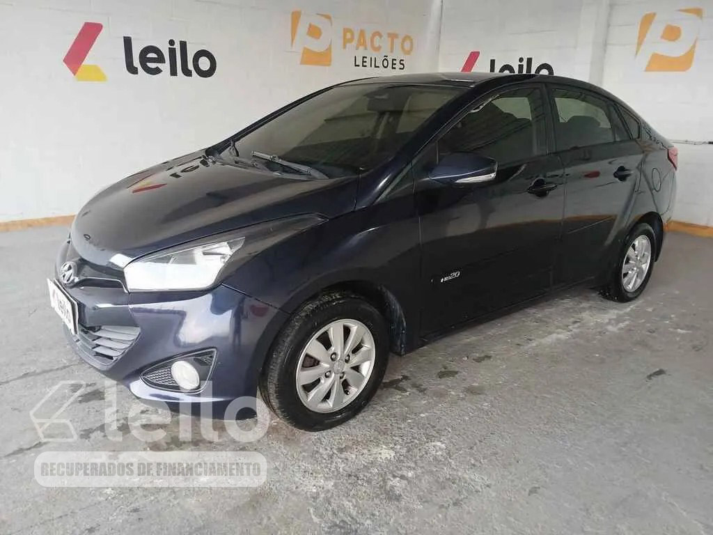 LOTE 022 - HYUNDAI HB20S 2014