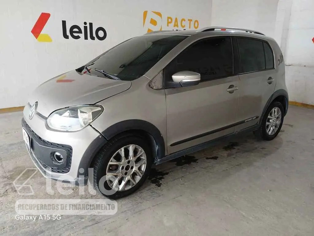 LOTE 023 - VOLKSWAGEN UP CROSS SA 2016