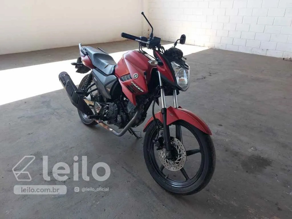 LOTE 009 - YAMAHA YS150 FAZER SED 2022