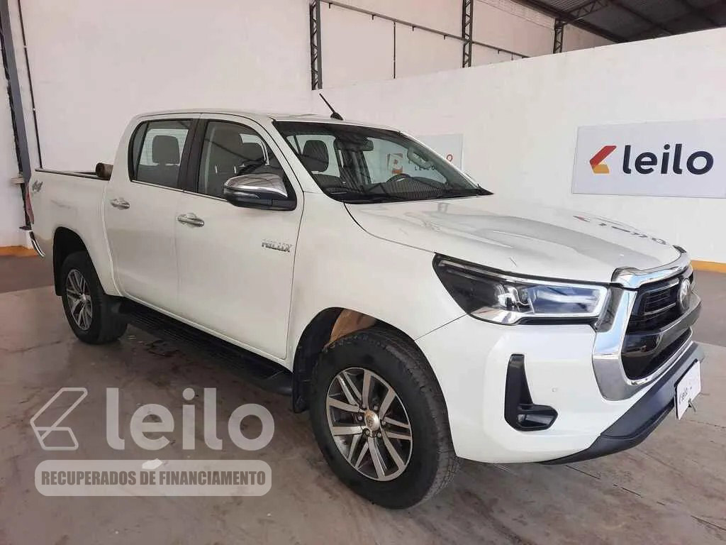 LOTE 013 - TOYOTA HILUX CD SRX A 4FD 2021