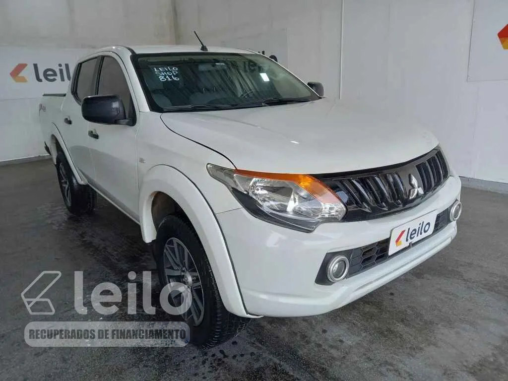 LOTE 028 - MITSUBISHI L200 TRITON SPORT GL 2023