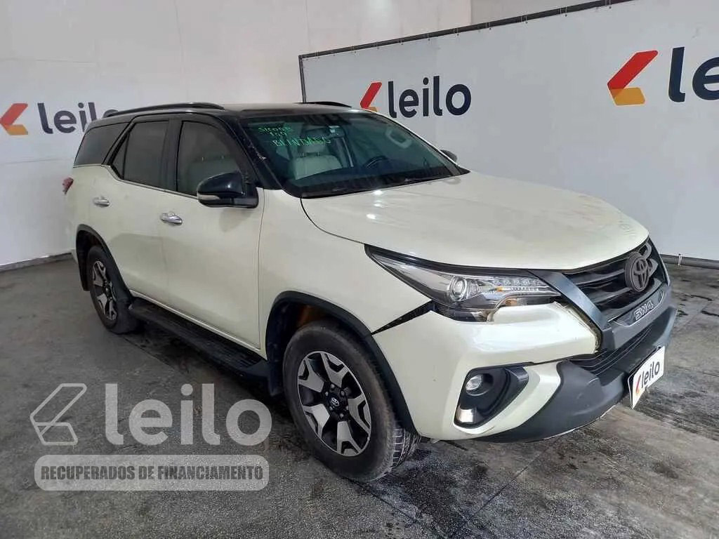 LOTE 037 - TOYOTA HILUX SWD MDA 4JD 2020