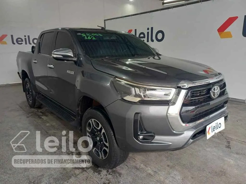 LOTE 039 - TOYOTA HILUX CD SRX A 4FD 2022