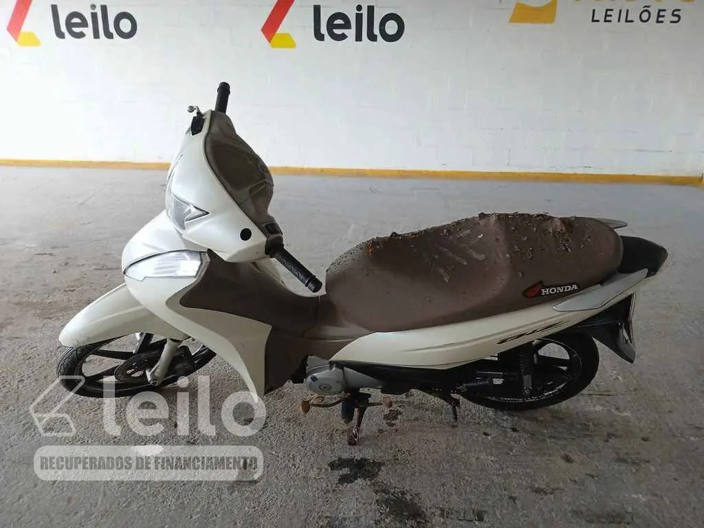 LOTE 006 - HONDA BIZ 125 2019