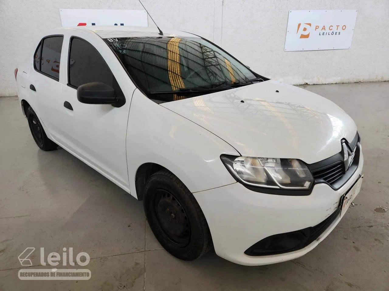 LOTE 021 - RENAULT LOGAN AUTHENTIQUE 2019